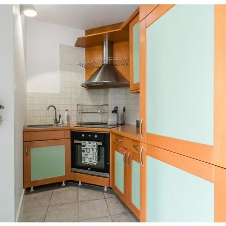 Homestay Pluto - 15 Min To Old Town